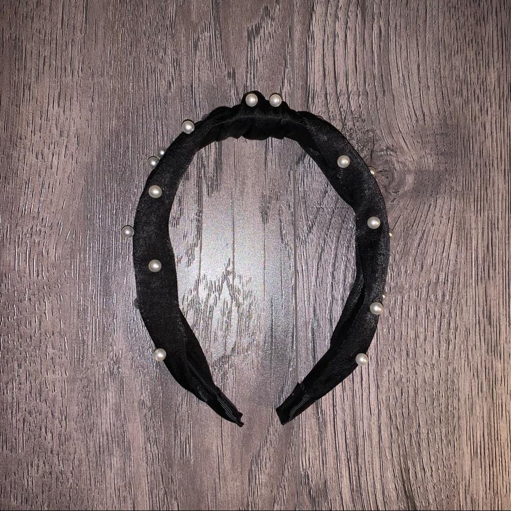 Pearl headband